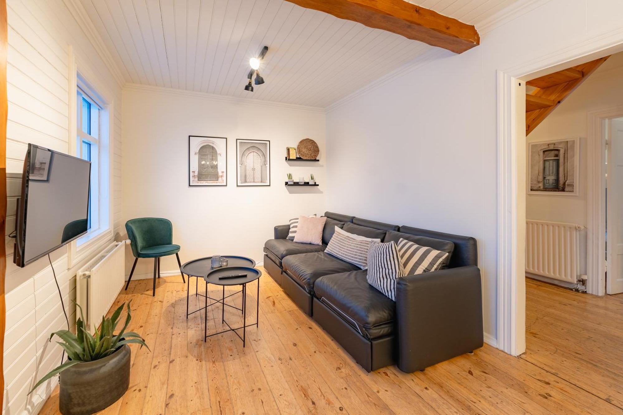 Day Dream Central Akureyri Three Bedroom Apt Eksteriør billede