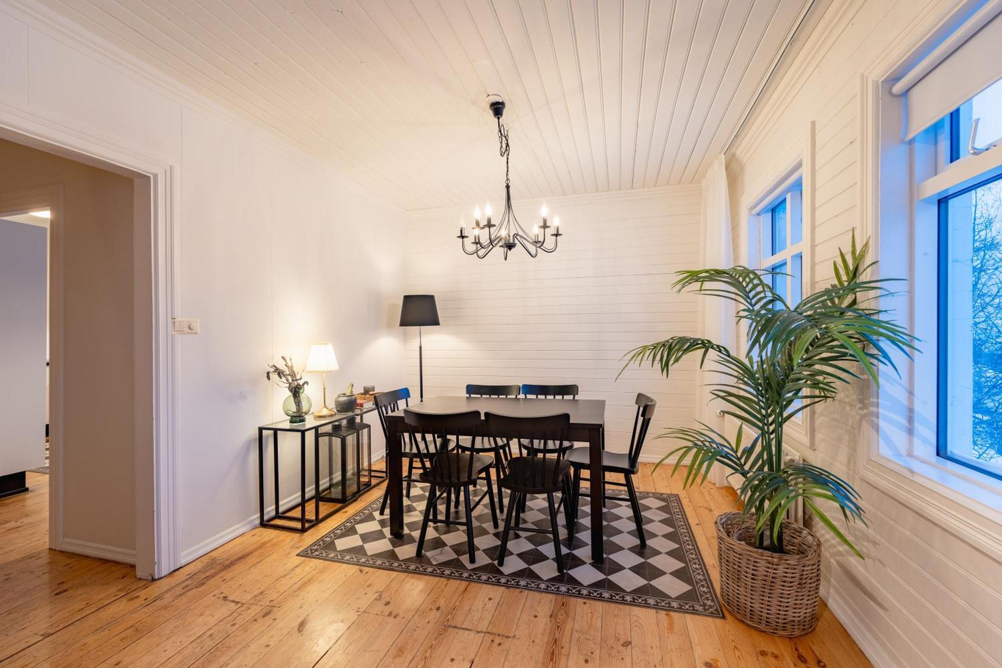 Day Dream Central Akureyri Three Bedroom Apt Eksteriør billede