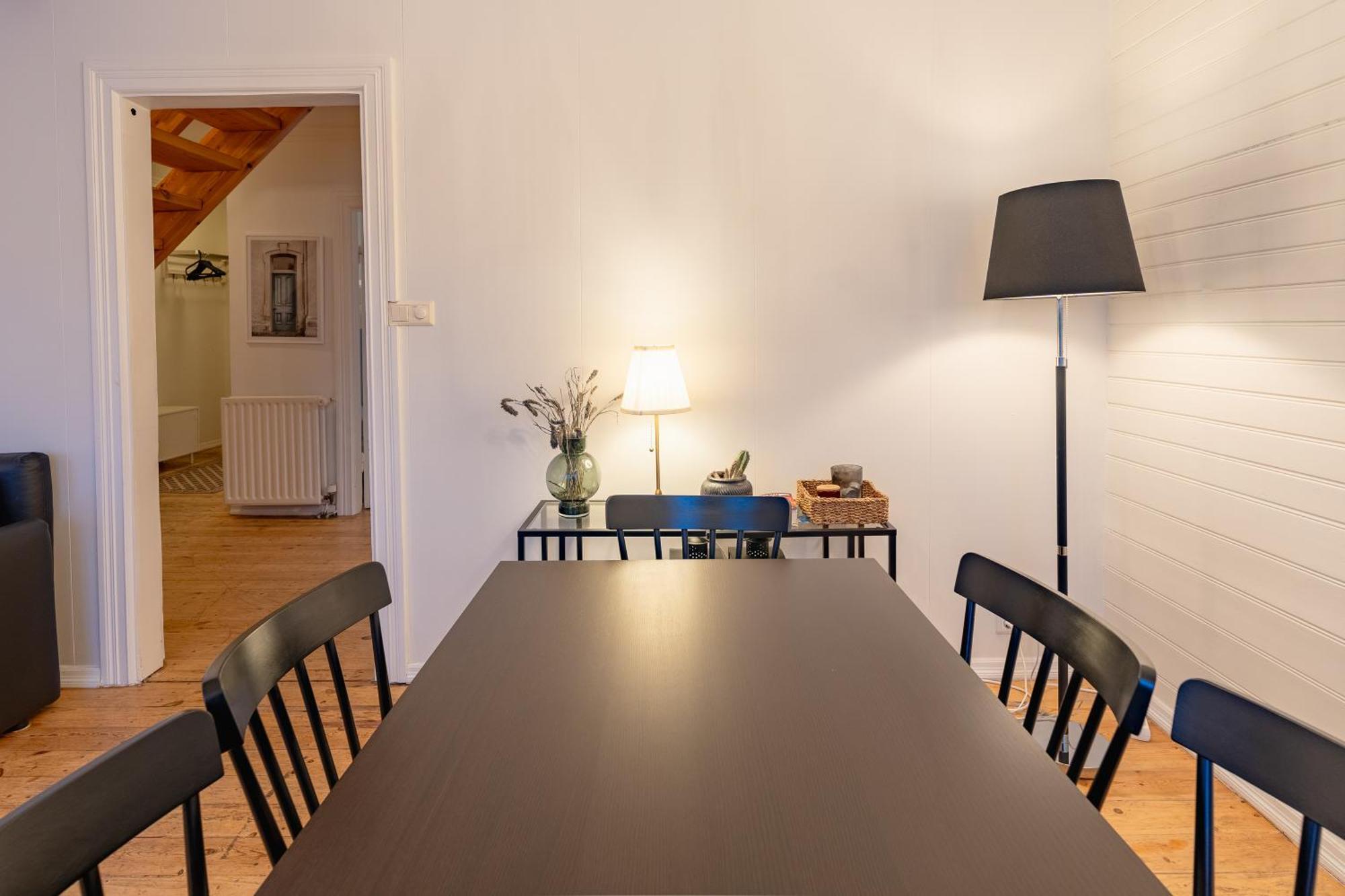 Day Dream Central Akureyri Three Bedroom Apt Eksteriør billede