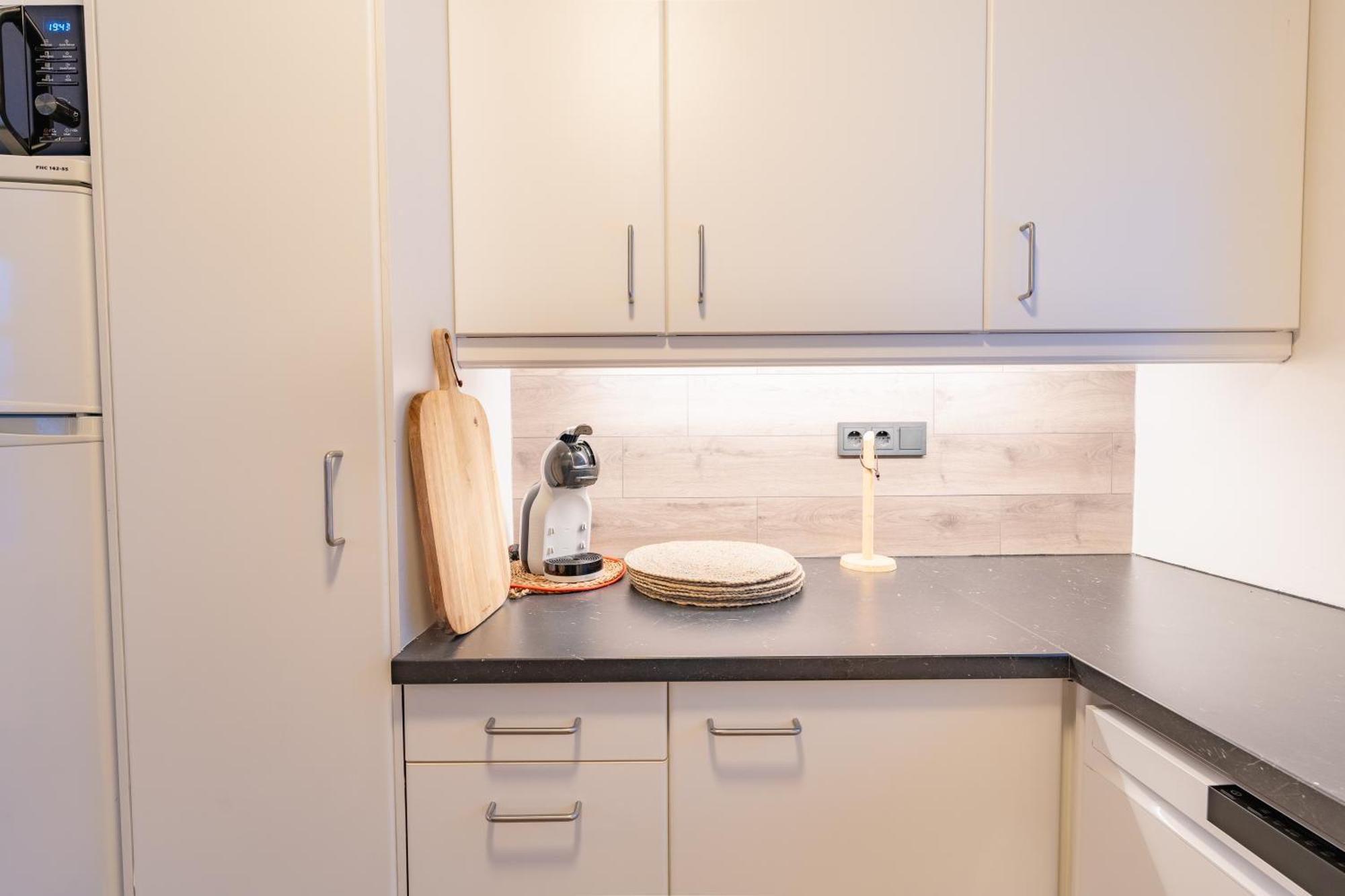 Day Dream Central Akureyri Three Bedroom Apt Eksteriør billede