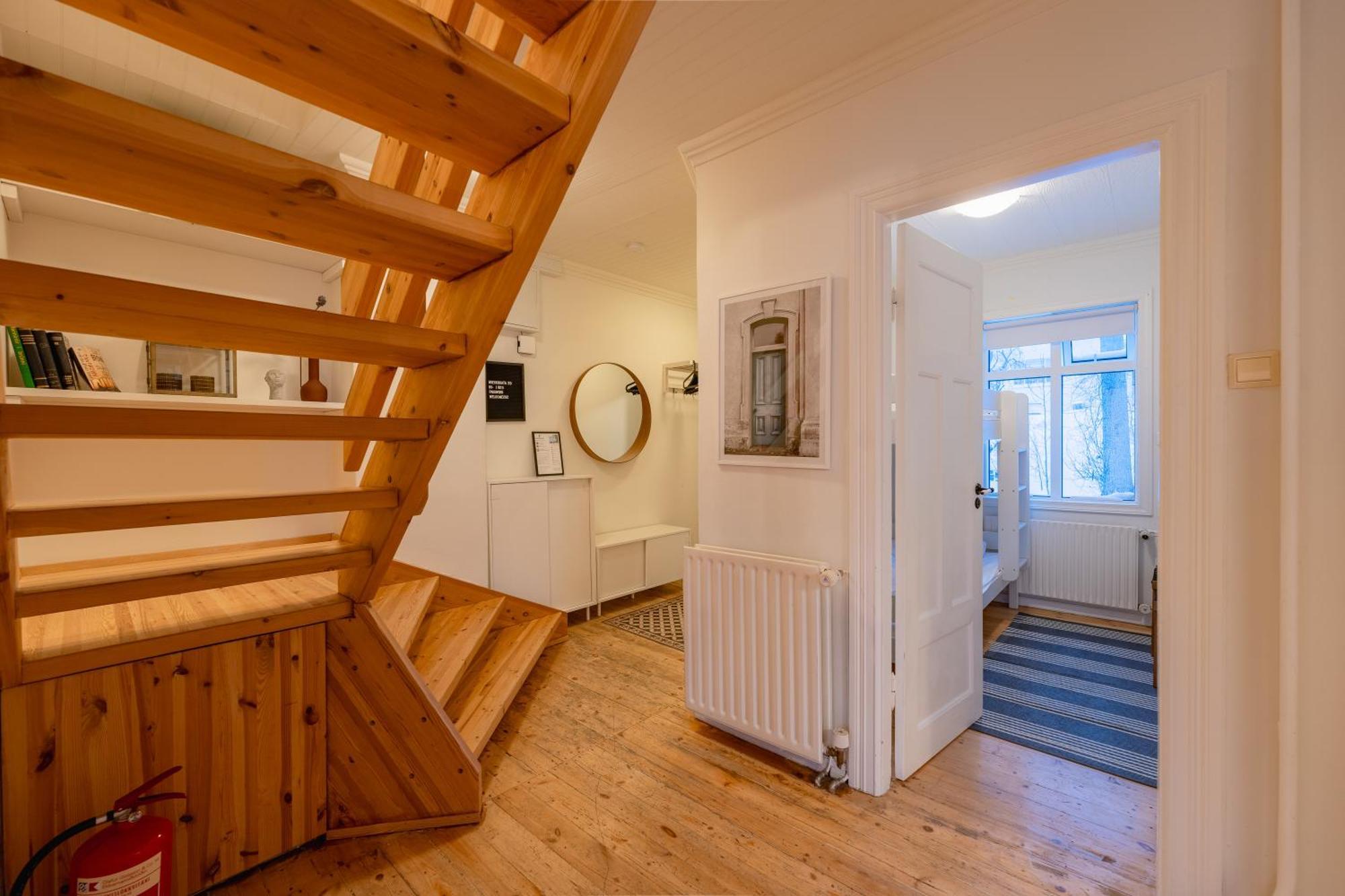 Day Dream Central Akureyri Three Bedroom Apt Eksteriør billede