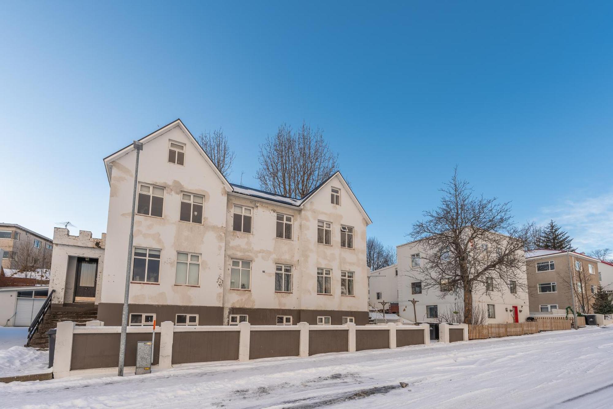Day Dream Central Akureyri Three Bedroom Apt Eksteriør billede
