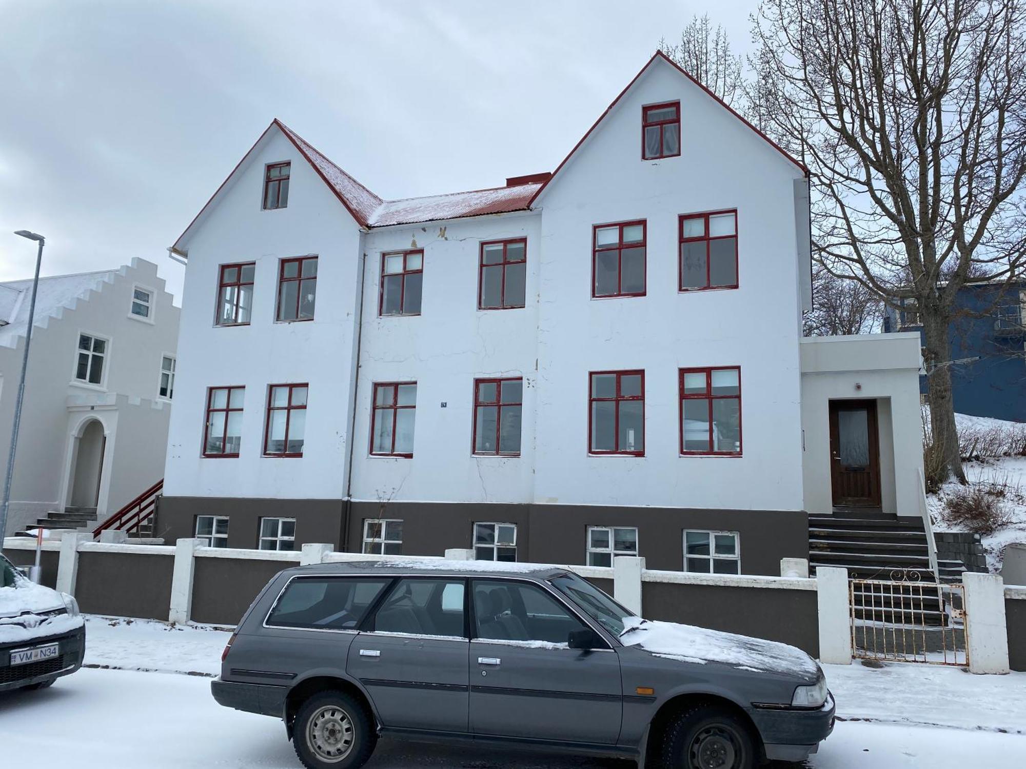 Day Dream Central Akureyri Three Bedroom Apt Eksteriør billede